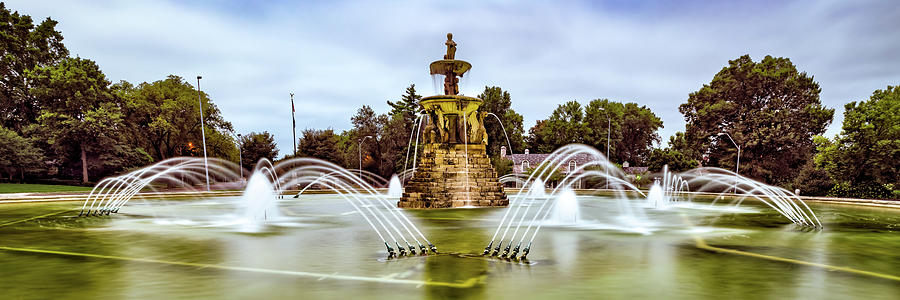 Kansas City Photograph - Meyer Circle Sea Horse Fountain - Kansas City Missouri by Gregory Ballos