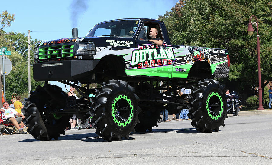 Midwest Outlaw Garage Monster Truck Photograph by J Laughlin