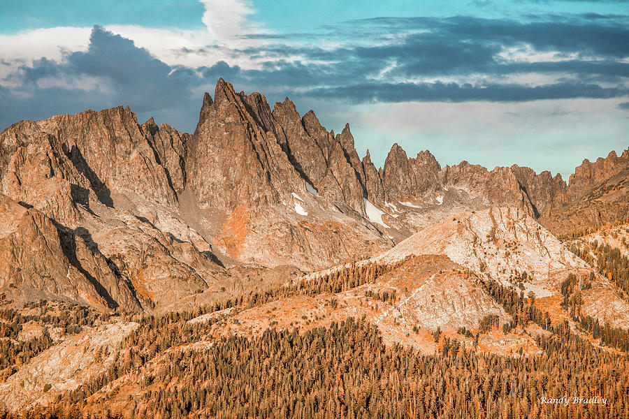 Minaret Mountains Photograph by Randy Bradley