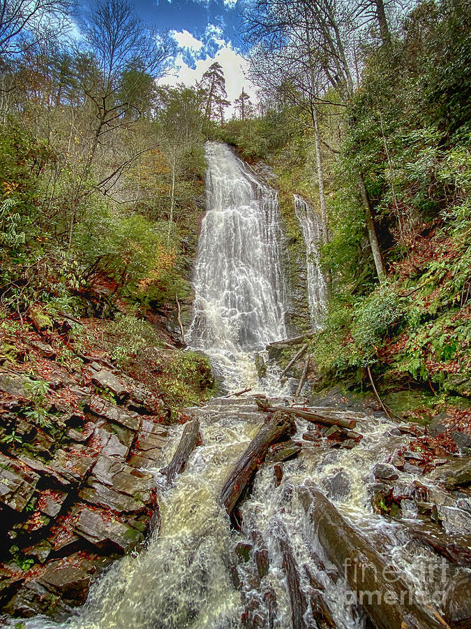 Mingo Falls 1 Photograph by Judy Hall-Folde