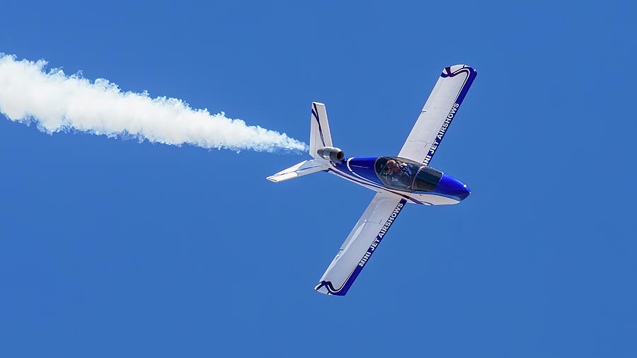 Mini Jet - 2 Photograph by Mike Lee