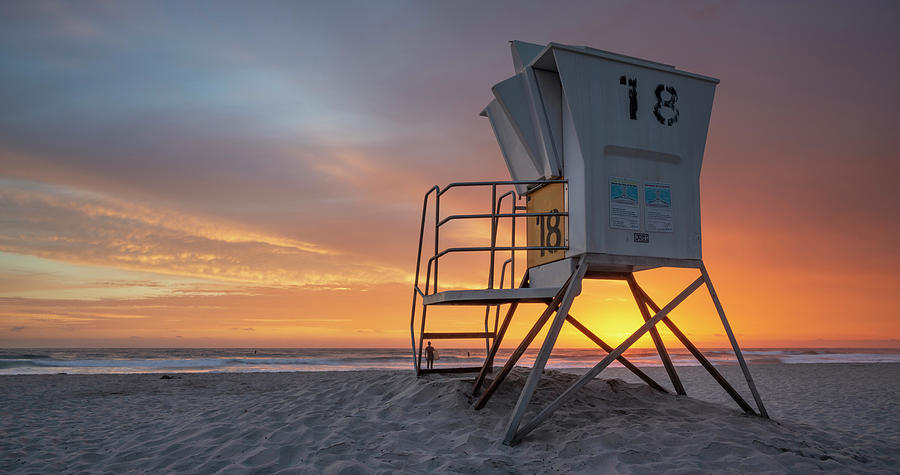 San Diego Photograph - Mission Beach Lifeguard Tower Sunset by William Dunigan