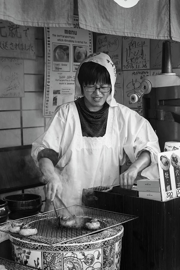 Black And White Photograph - Miyajima Vendor by Andrew Paranavitana