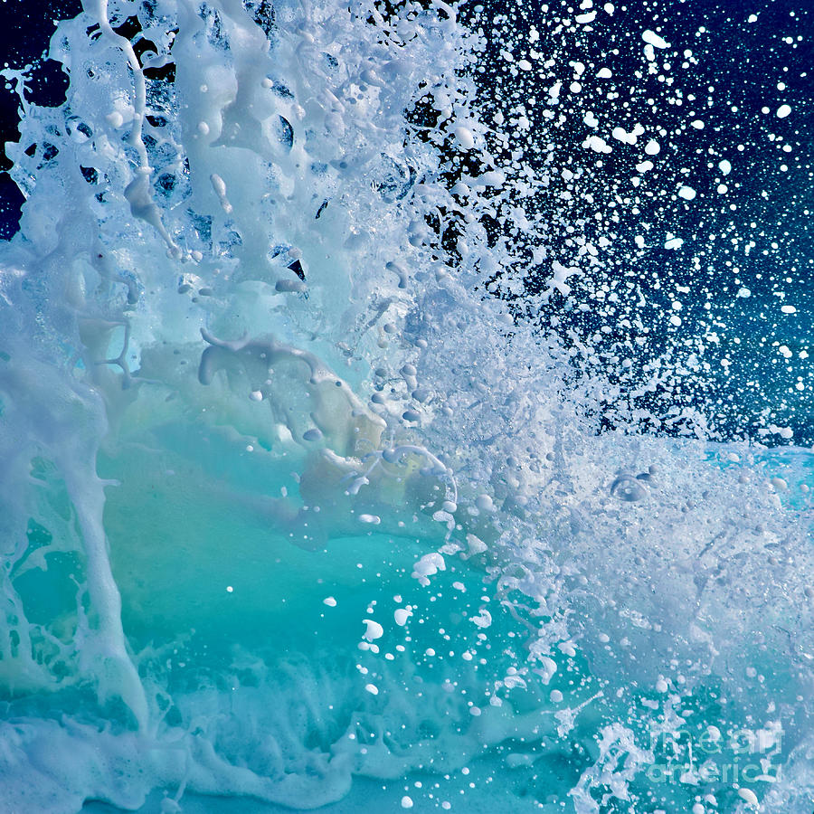 Moana Blue Sea Spray Photograph by Debra Banks