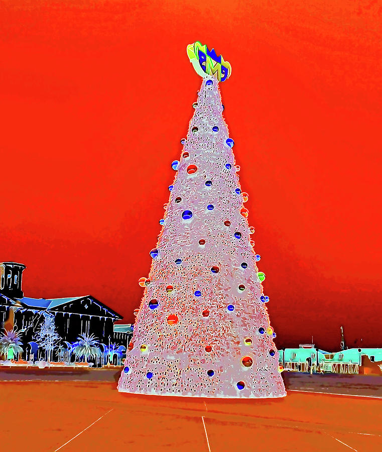 A Christmas Tree turned Mardi Gras ready! - Southern Flair
