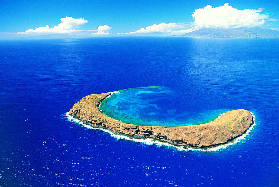 Molokini Crater, Maui, Hawaiian Islands Photograph by Digital Vision.