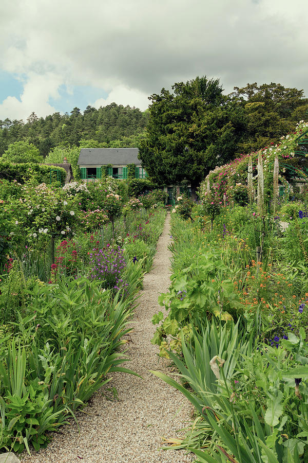 Monets Garden, Giverny, France #2 Photograph by Elaine Teague