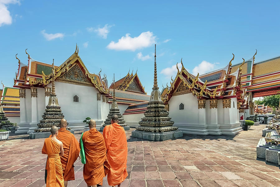 Monks In Wat Pho Photograph