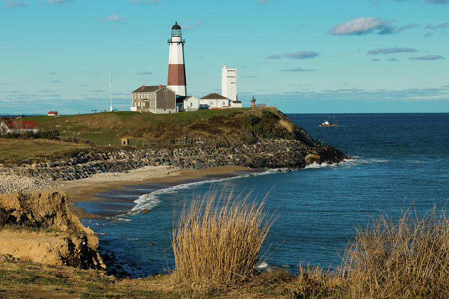 Montauk Point Lighthouse Photograph by Alan Maurer - Fine Art America