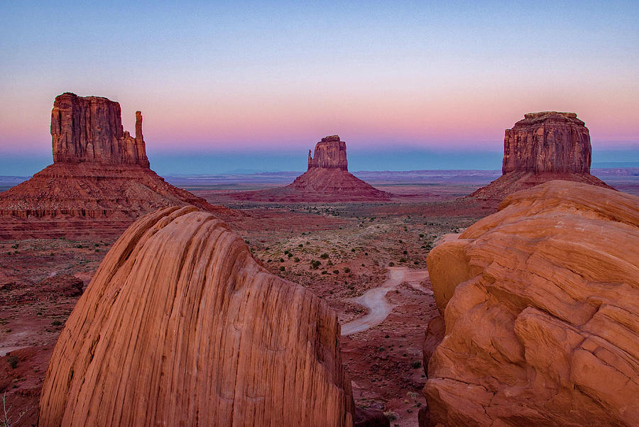 Monument Valley Evening Photograph by Darlene Bushue