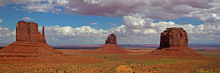 Monument Valley Navajo Tribal Park Photograph by Farol Tomson