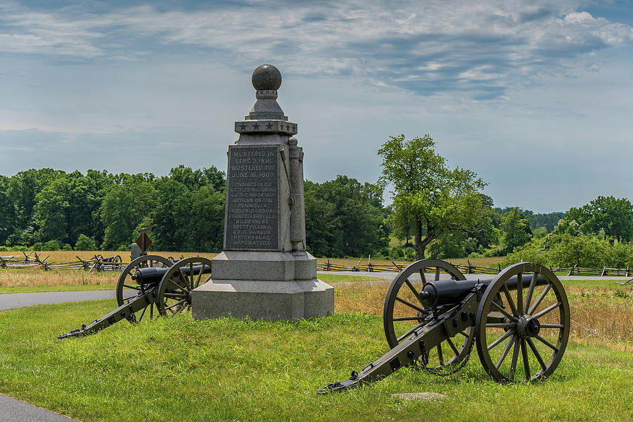 Monument With Two Cannons At Gettysburg Photograph By Anthony George 