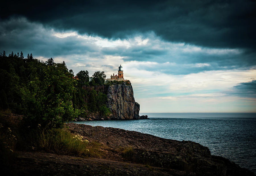 Moody Split Rock Lighthouse Photograph by Dan Sproul