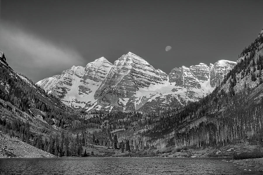 Moon Over Maroon Bells Photograph By Geoffrey Ferguson - Fine Art America