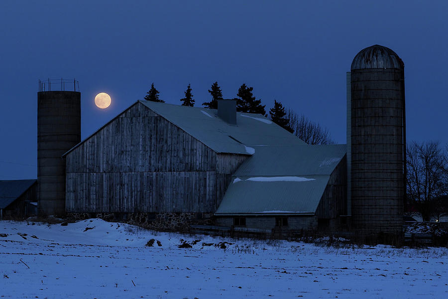 Moon over Mennonite Barn Photograph by Susan Arness - Fine Art America