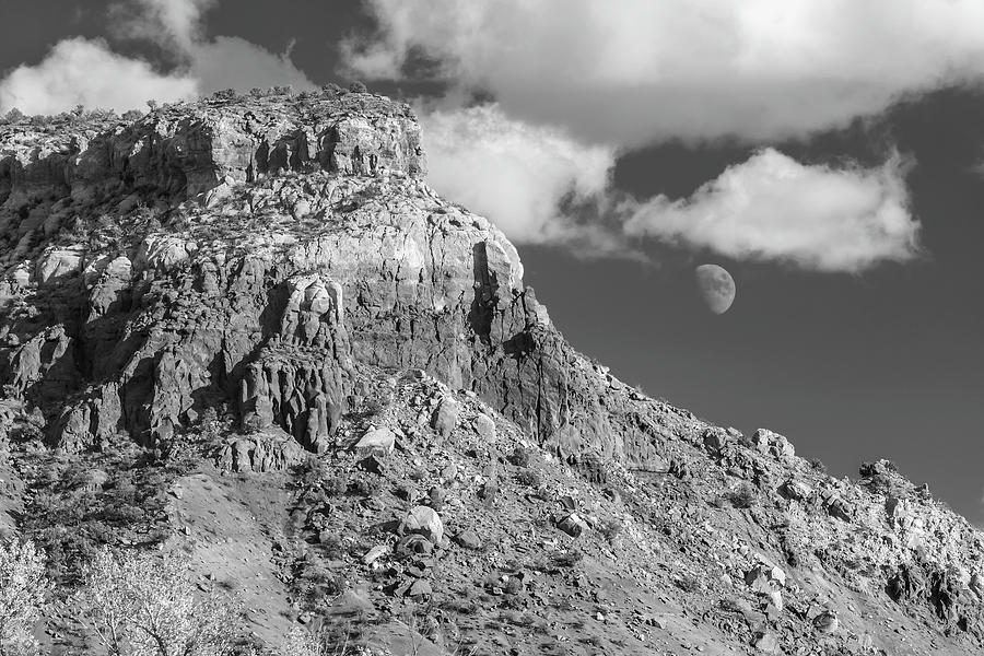 Moon Rise over Ghost Ranch Photograph by Allen Carroll