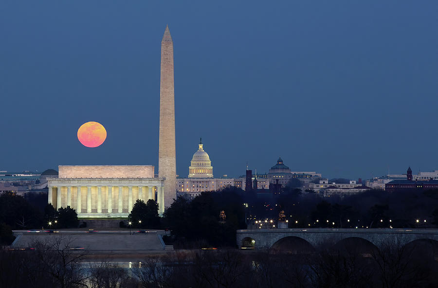 Moon Rise over the District of Columbia Photograph by Art Cole
