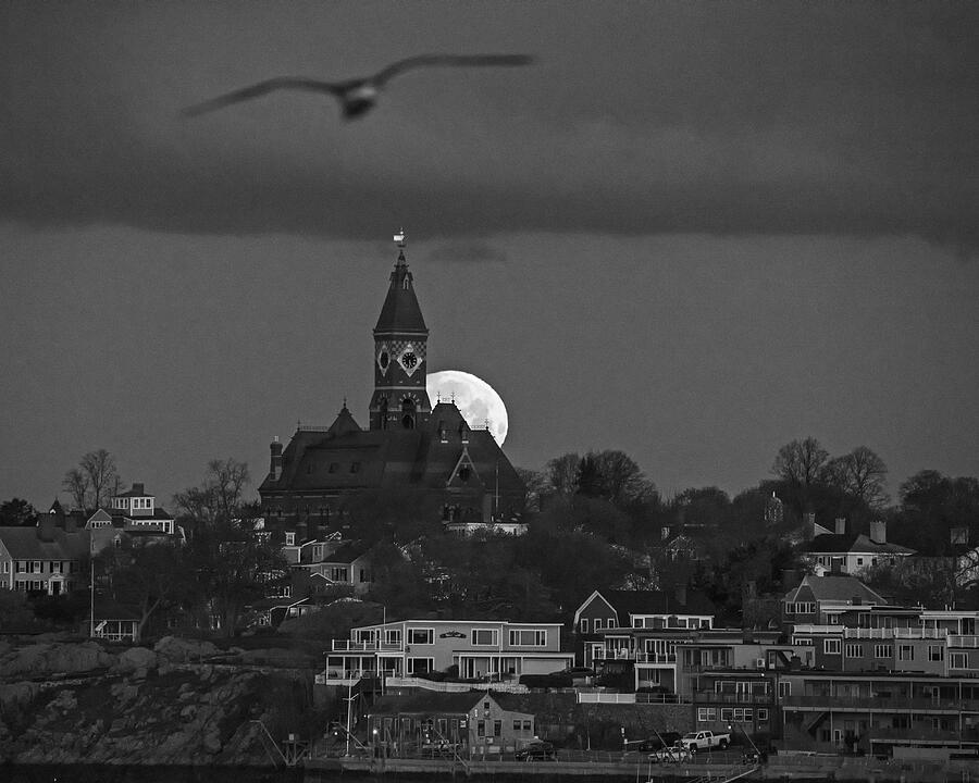 Moon rising over Abbott Hall in Marblehead Massachusetts Seagull Black and White Photograph by Toby McGuire Moon rising over Abbott Hall in Marblehead Massachusetts Seagull Black and White Photograph by Toby McGuire