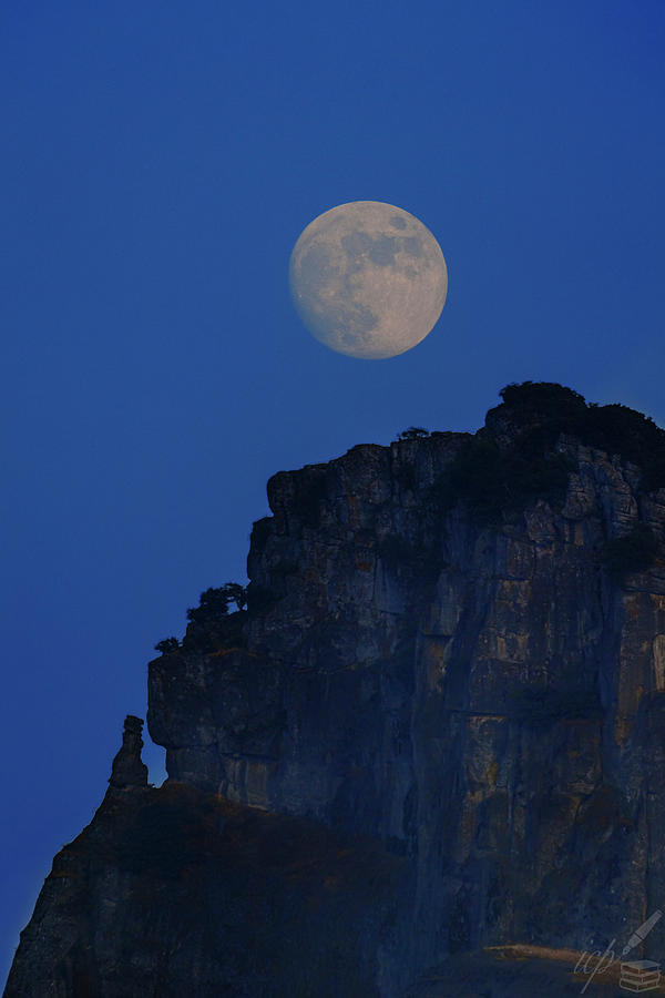 Moon Rising over Haghia in Meteora, Greece Photograph by IC ...