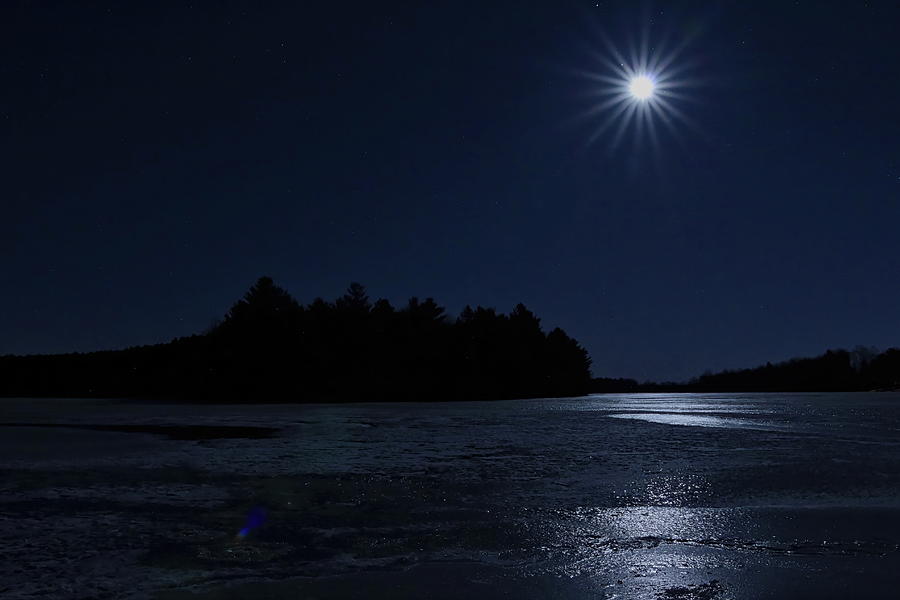 Moonburst Over Lake Alexander Photograph by Dale Kauzlaric