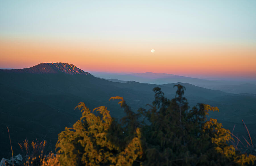 Nature Photograph - Moonrise 3 by Milos Rondovic