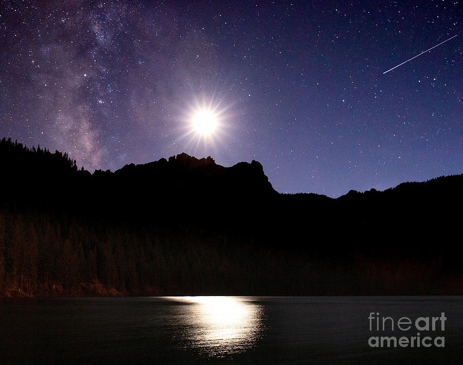 Moonrise on Sardine Lake Photograph by Leslie Wells