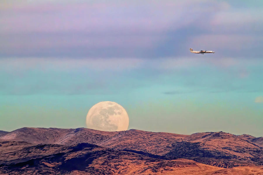 Moonrise on the Horizon Photograph by Donna Kennedy