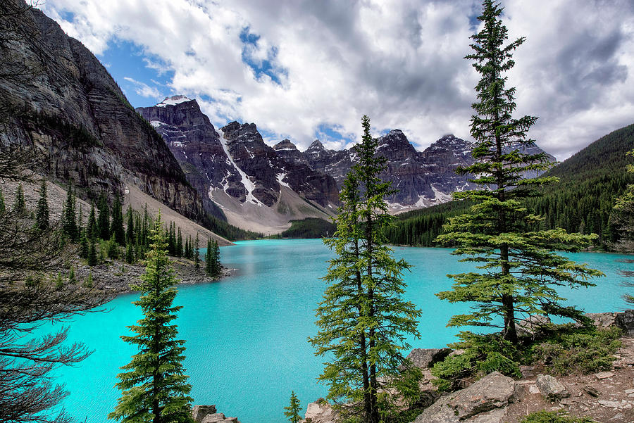 Moraine Lake Photograph by Tony Fuentes - Fine Art America