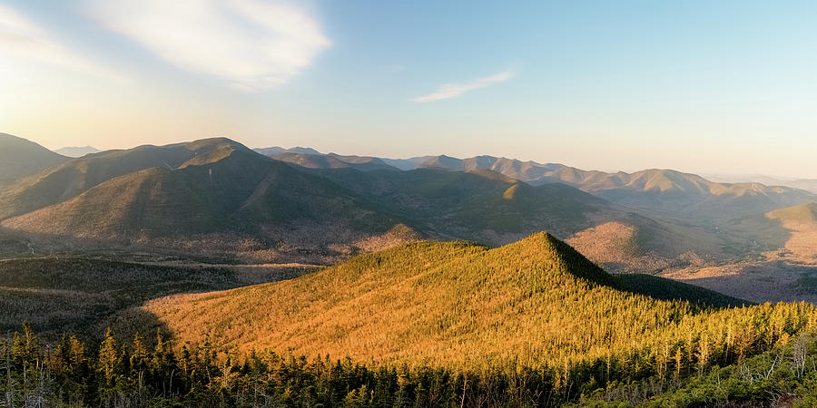 Morning Light in the Pemigewasset Wilderness seen from the Summit of Bondcliff Photograph by William Dickman