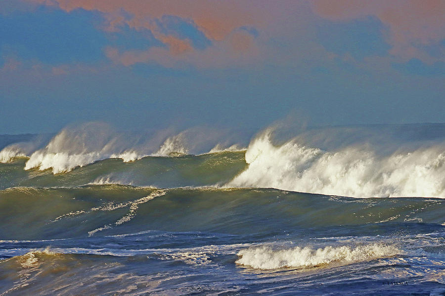Morning Sun On Windy Waves Along The Oregon Coast Photograph by Tom Janca