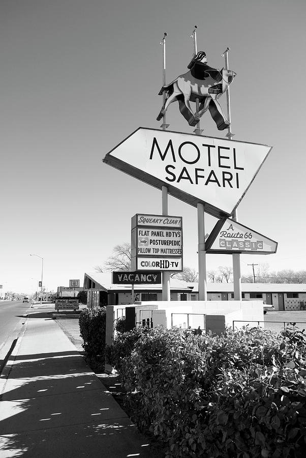 Motel Safari Tucumcari New Mexico BW Photograph by Bob Pardue
