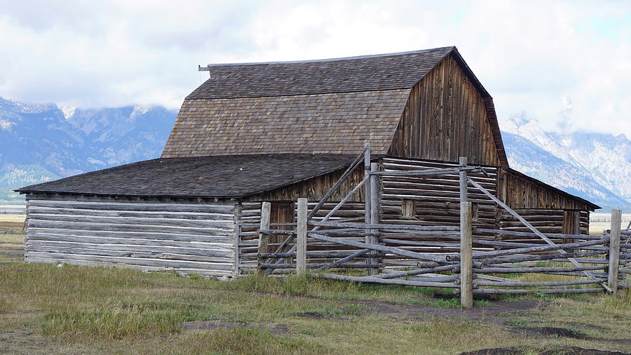 Moulton Barn on Mormon Row 1223 Photograph by Cathy Anderson