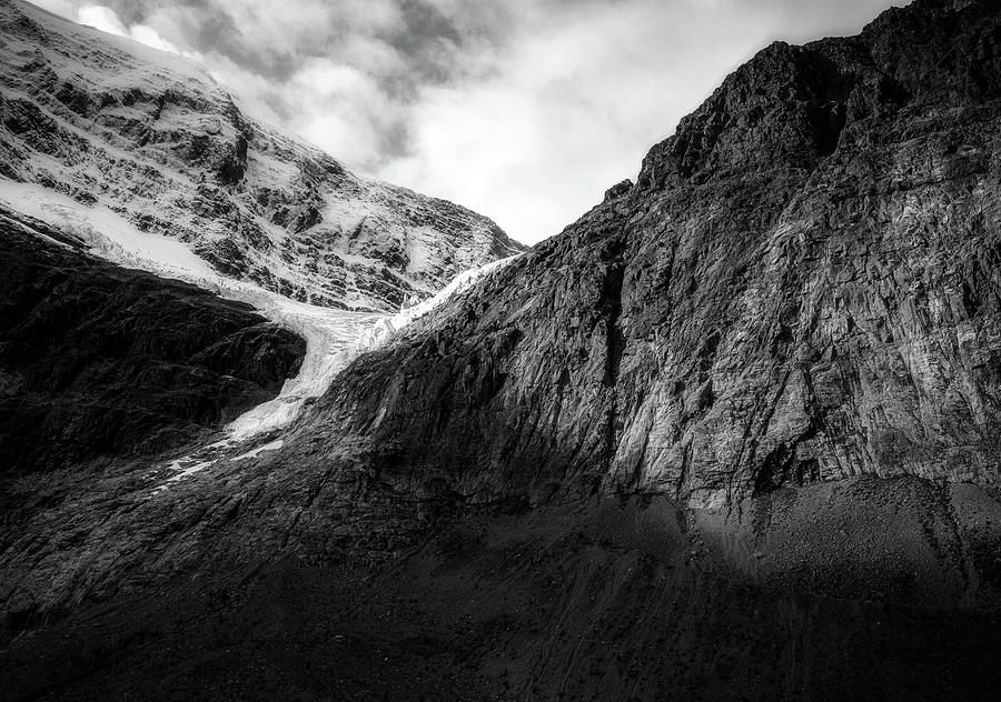 Mount Edith Cavell Black And White Photograph by Dan Sproul