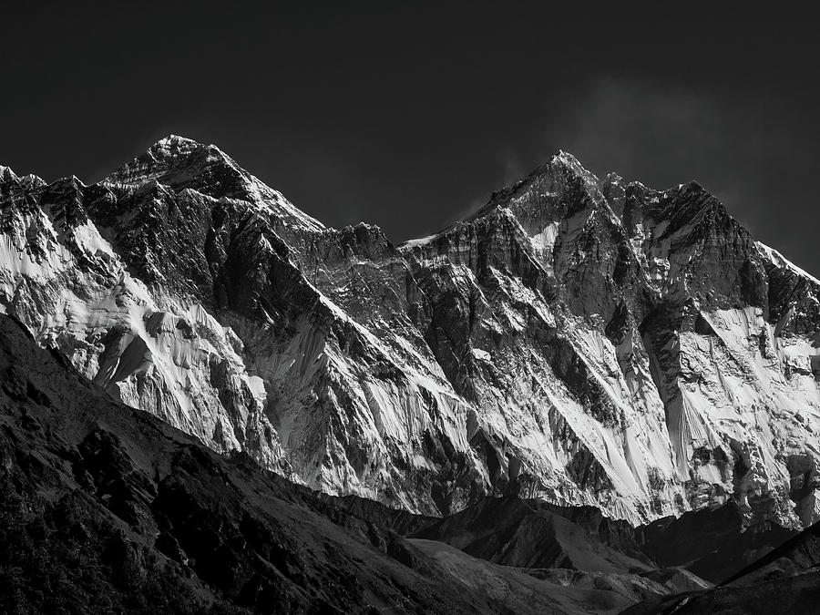 Mount Everest and Himalayan Peaks in Nepal Photograph by Pak Hong
