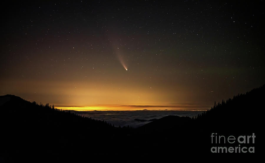Mount Rainier National Park Photograph - Mount Rainier National Park Dusk Comet Light by Mike Reid