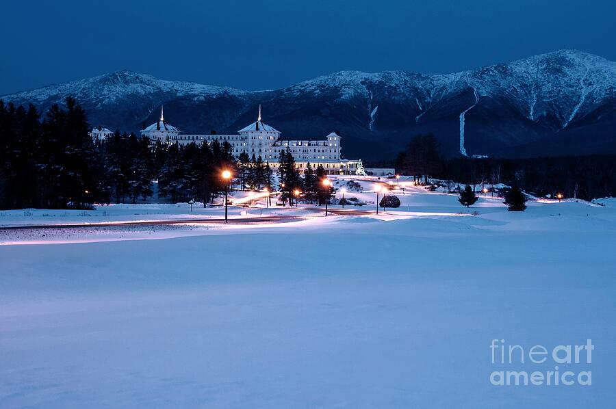 Mount Washington Omni Hotel Photograph by Steve Brown
