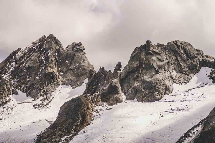 mountain cover by snow - Rifugio Marinelli Bombardieri Al Bernina, Italy Photograph