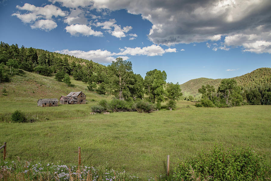 Mountain Homestead Photograph by Joe Lukas - Fine Art America