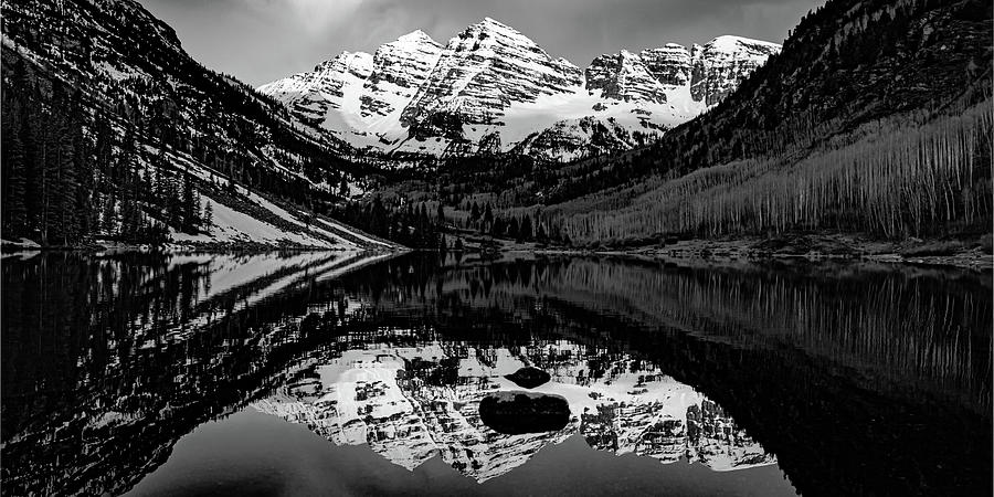 Mountain Peak Panorama - Colorados Maroon Bells In Black And White Photograph