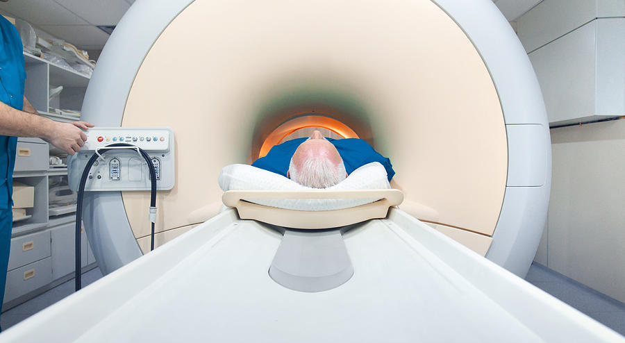 MRI scanning procedure. Photograph by Gilaxia