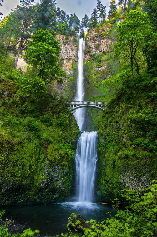 Multnomah Falls by Matthew Irvin Multnomah Falls by Matthew Irvin