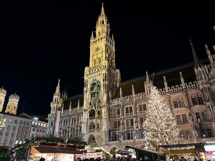 Munich Christmas Market Photograph by Kelly Uebel - Fine Art America