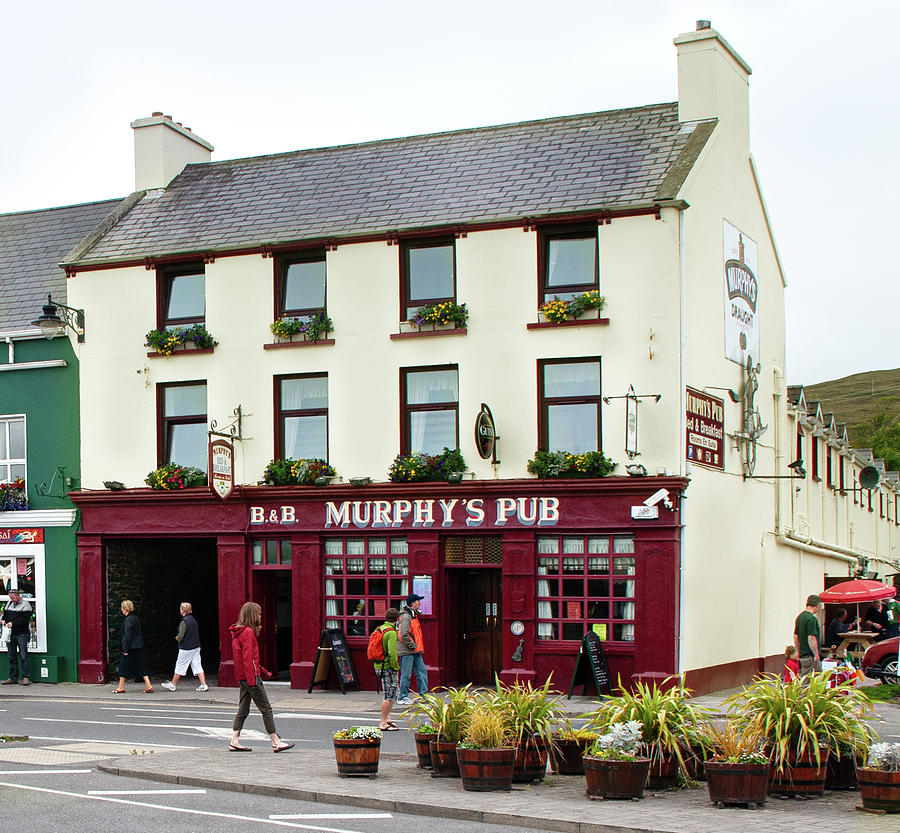 Murphys Pub - Dingle, Ireland Photograph by Denise Strahm