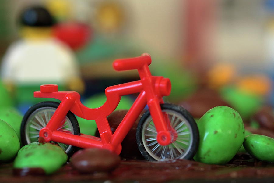 red shine bike