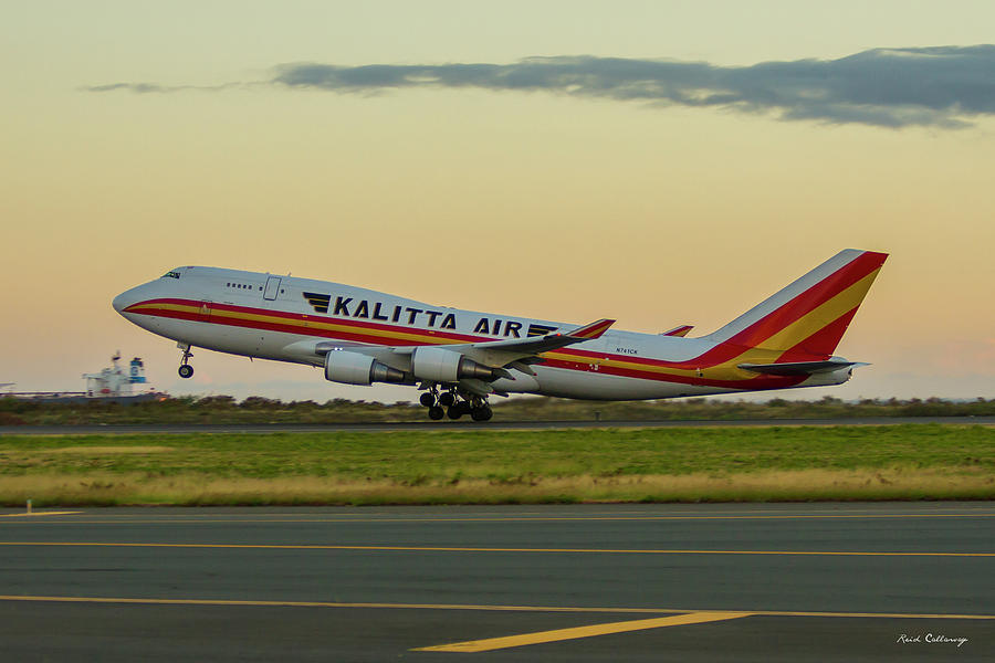 N741CK Kalitta Air Boeing 747 Departing Honolulu International Airport Art Photograph by Reid Callaway