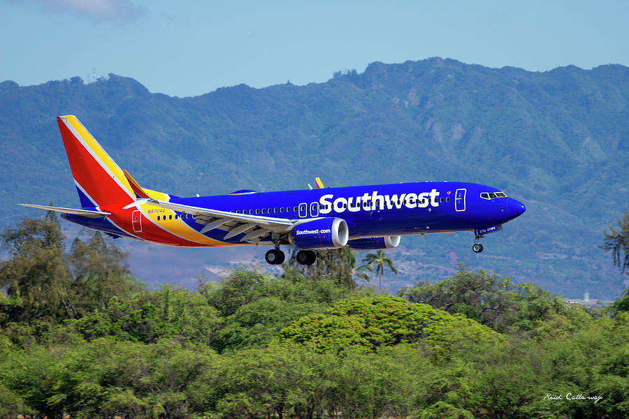 N8704Q Southwest Airlines Boeing 737 Landing Daniel K. Inouye International Airport Honolulu Art Photograph by Reid Callaway