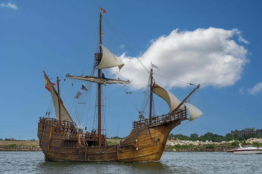 Nao Trinidad Tall Ship Side View Photograph by Paul Giglia | Pixels