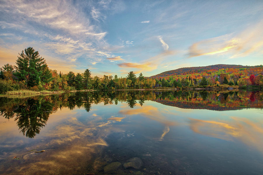 New Hampshire Coffin Pond Fall Foliage  Photograph by Juergen Roth