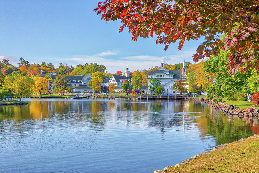New Hampshire Fall Colors in Meredith at Lake Winnipesaukee Photograph by Juergen Roth