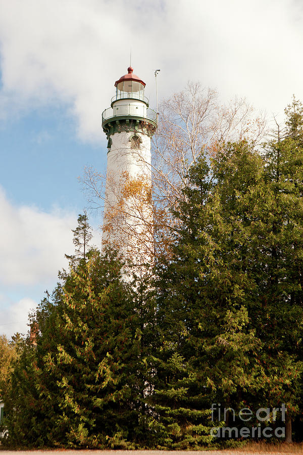 New Presque Isle Lighthouse on Lake Huron Photograph by Rich S